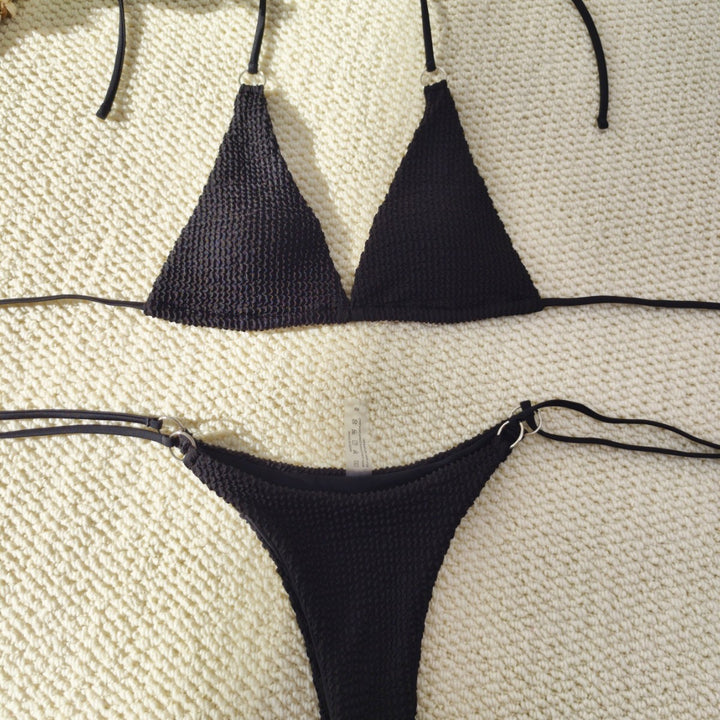 Damen Triangel-Bikini mit strukturiertem Gewebe und eleganten Ringverzierungen Echo Archiv