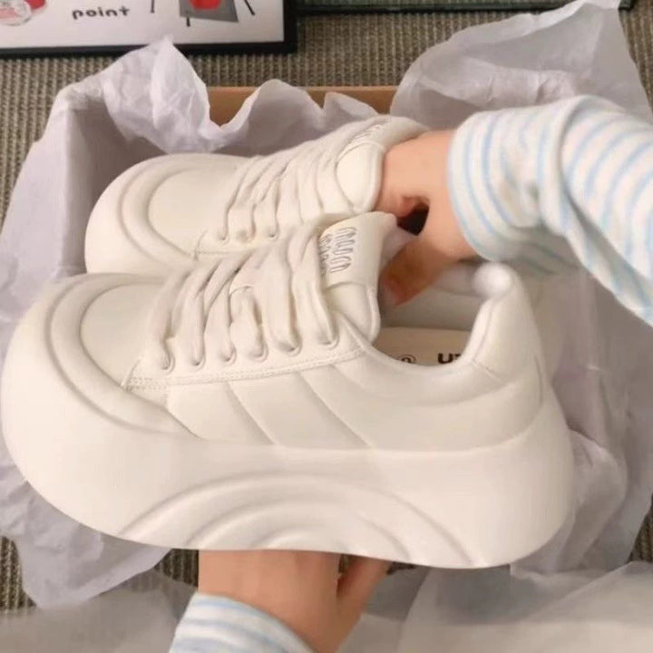 Damen Sportliche Plattform-Sneaker mit strapazierfähigem Obermaterial Echo Archiv