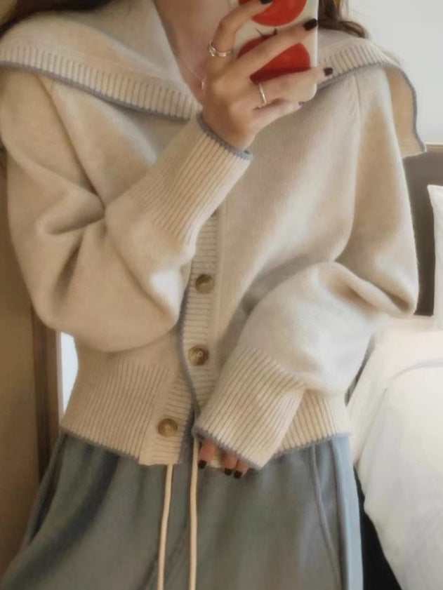 Damen Strickcardigan mit übergroßem Matrosenkragen und kontrastkante Echoarchiv