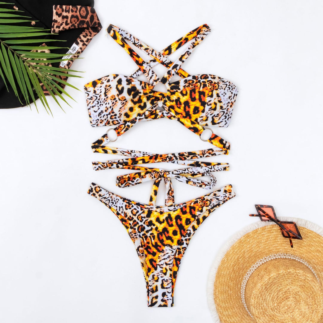 Damen Bandeau-Bikini mit modischen Cut-Outs und Ringdetails Echo Archiv