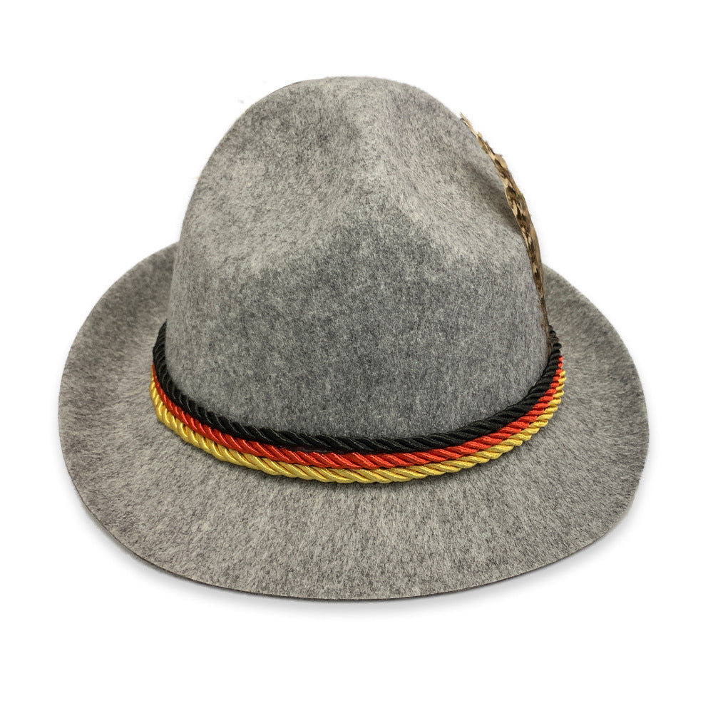 Herren nan knielange Trachten-Latzhose mit verstellbaren Trägern und dekorativer Stickerei Echo Archiv