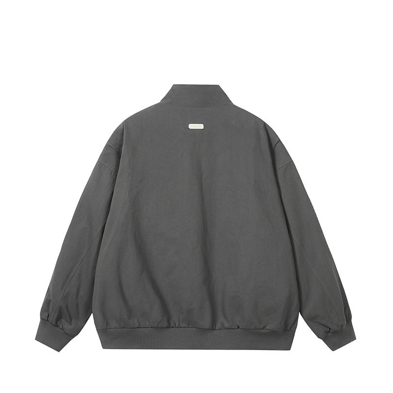 Herren modische Steppjacke mit hohem Kragen und seitlichen Reißverschlusstaschen Echoarchiv