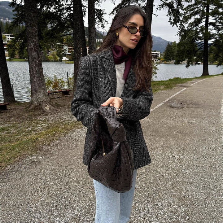 Damen Kurztaillierter Doppelreiher-Blazer aus Bouclé‑Tweed Echoarchiv