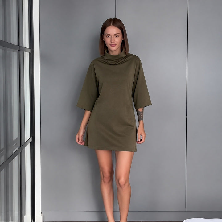 Damen lässiges Feinstrick-Minikleid mit Rollkragen und dreiviertelärmeln – Élara