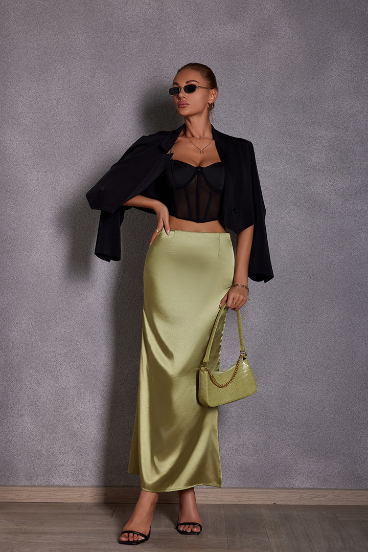 Damen Eleganter Maxirock aus glänzendem Satin mit hohem Schlitz Echo Archiv
