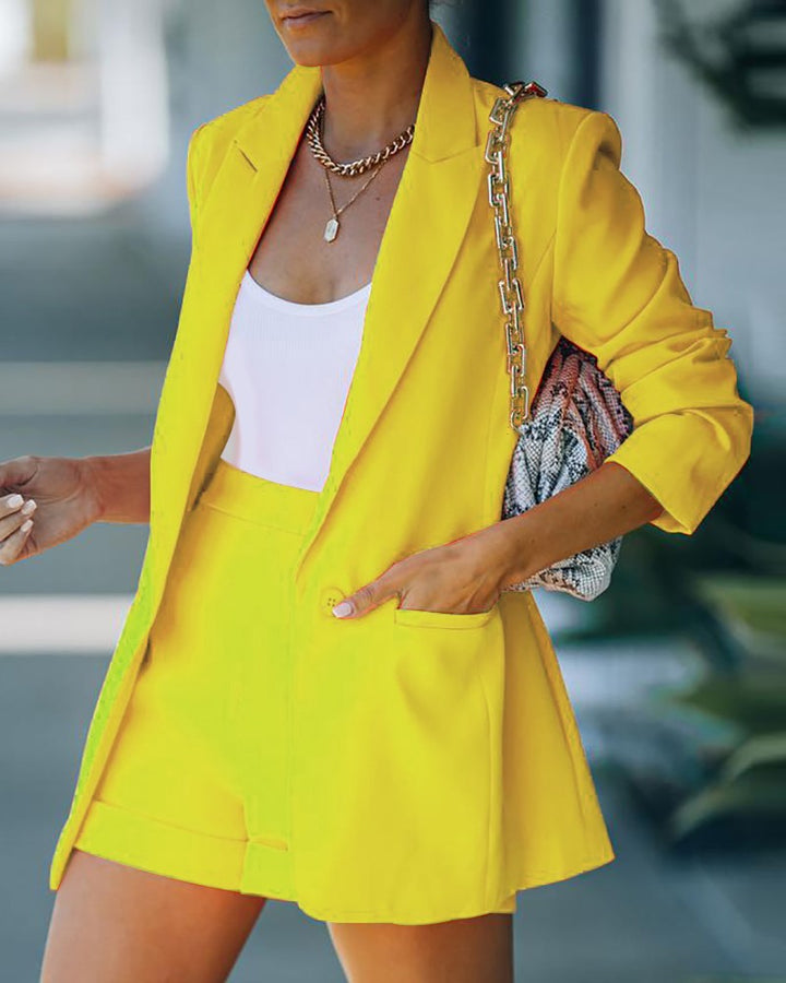 Damen nan figurbetontes Longblazer- und High-Waist-Shorts-Set mit überschnittenen Schultern und aufgesetzten Taschen Echo Archiv