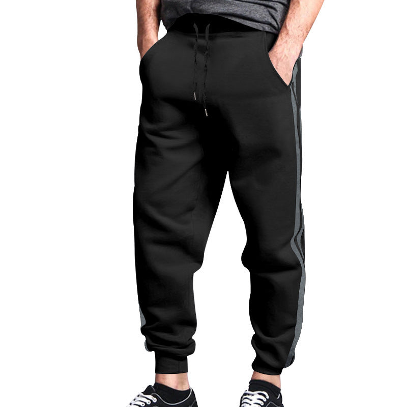 Herren Relaxed-Fit Jogginghose mit seitlichem Kontraststreifen, Elastikbund & Kordelzug – Sorevano