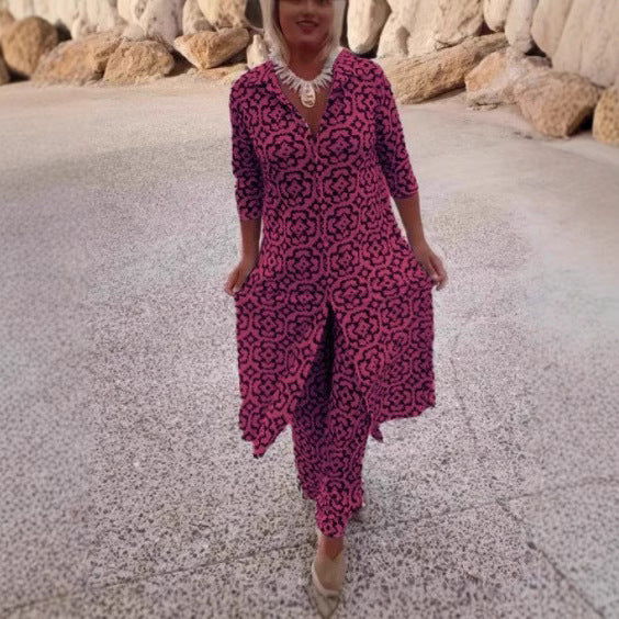 Damen Freizeit Maxi Kleid in ornamentalem Druck mit V-Ausschnitt, 3/4-Ärmeln und zentralem Frontschlitz – Valéora