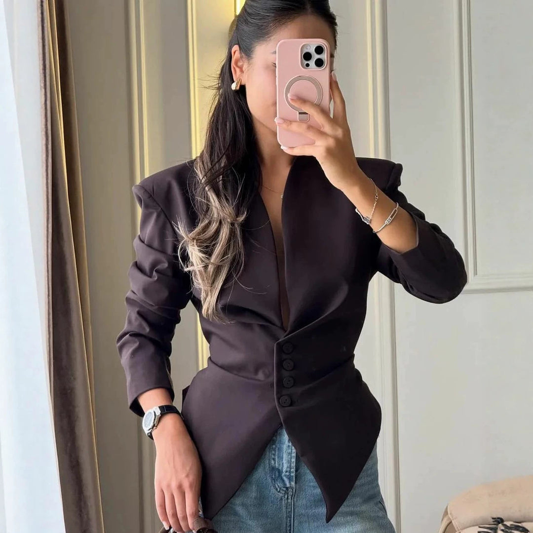 Damen Taillierter Blazer mit spitz zulaufendem Saum und tiefem V-Ausschnitt Echo Archiv