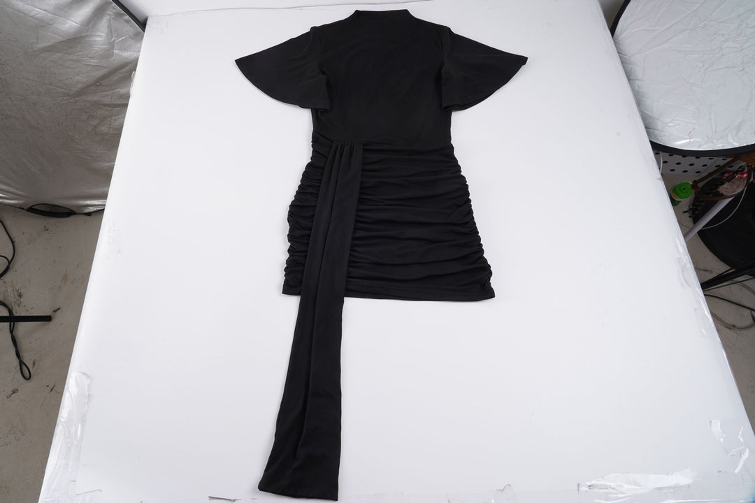 Damen körperbetontes Minikleid mit Raffungen und langen Drapierungen Echo Archiv