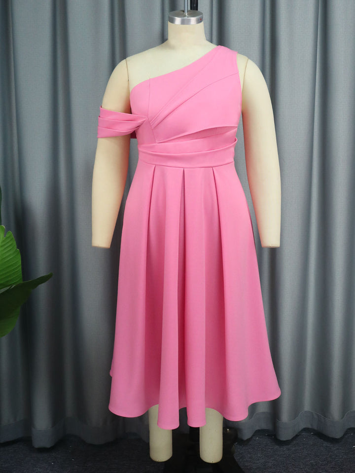 Damen Elegantes One-Shoulder Kleid mit Drapierungen Echo Archiv