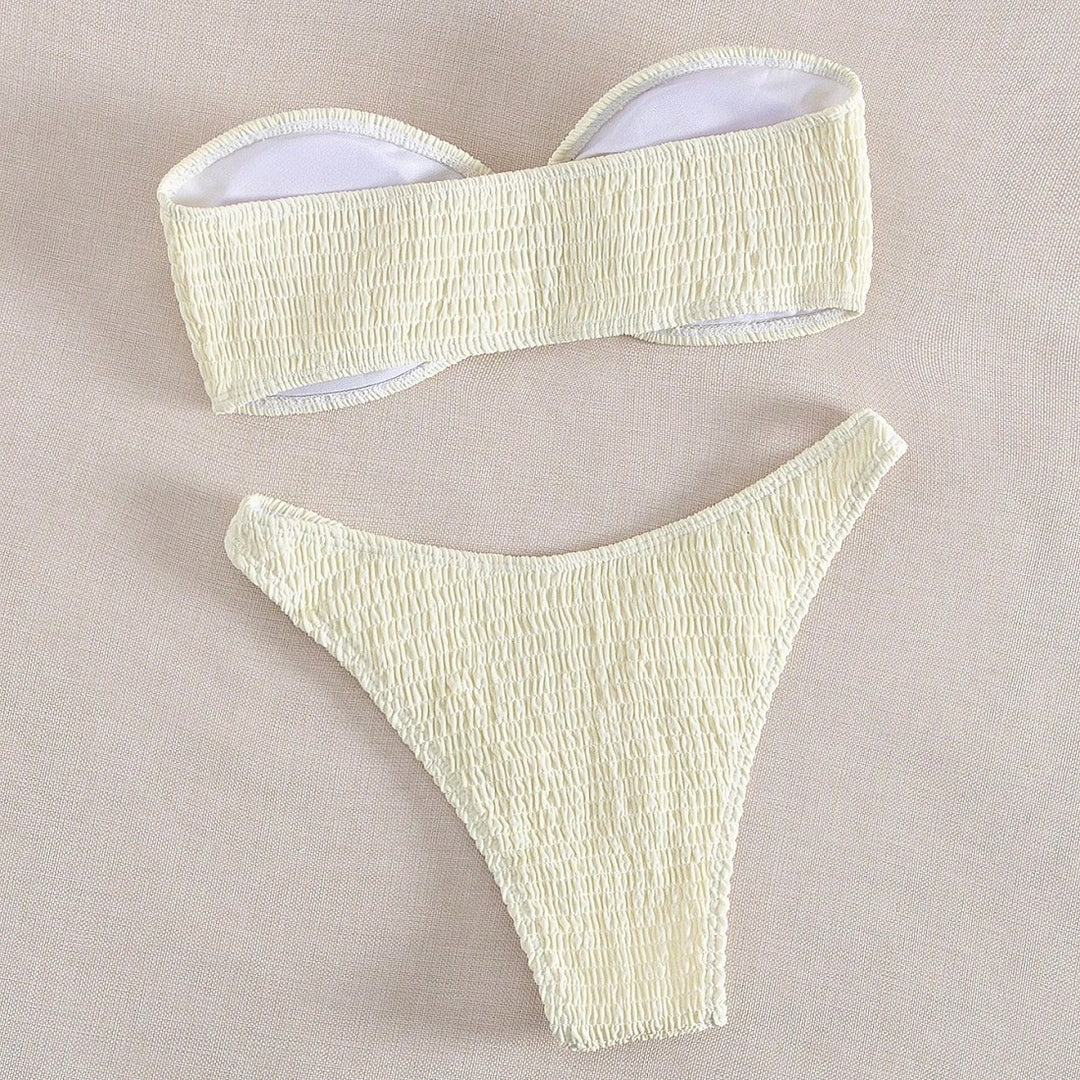 Damen Bandeau-Bikini mit Rüschendetails und modischem Schmuckakzent Echo Archiv