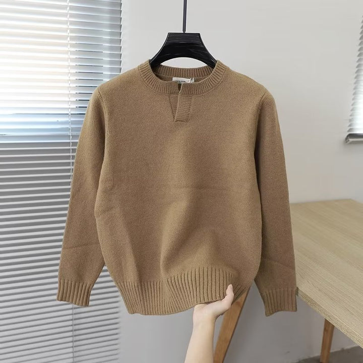 Unisex Feinstrickpullover mit Rundhalsausschnitt und Halslasche im Oversize‑Schnitt Echoarchiv