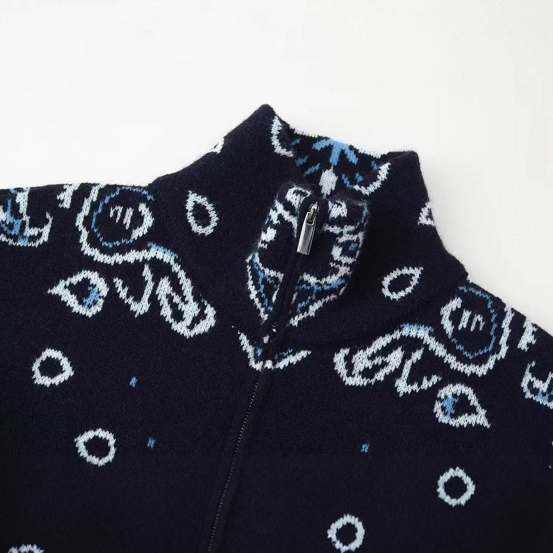 Damen Grobgestrickte Strickjacke mit Reißverschluss, Paisley‑Jacquard und Stehkragen Echoarchiv