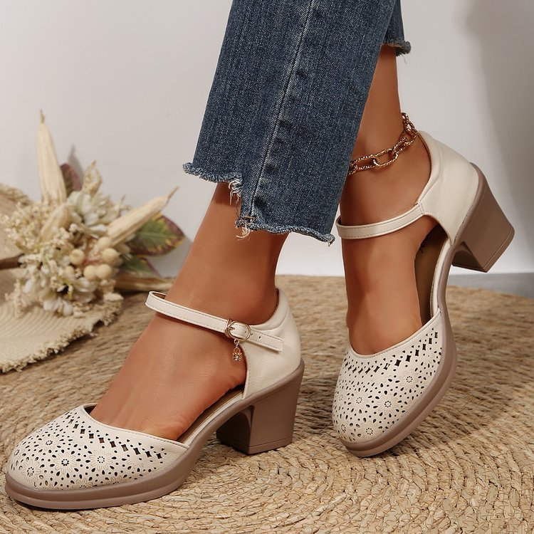 Damen Mary-Jane Pumps mit mittelhohem Blockabsatz, perforiertem Obermaterial und gepolstertem Komfortfußbett – Lioré
