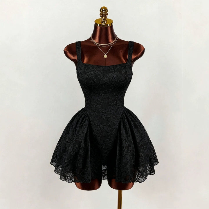 Damen nan tailliertes Spitzen-Cocktailkleid mit Korsett-Bustier und doppellagigem Schößchenrock Echo Archiv