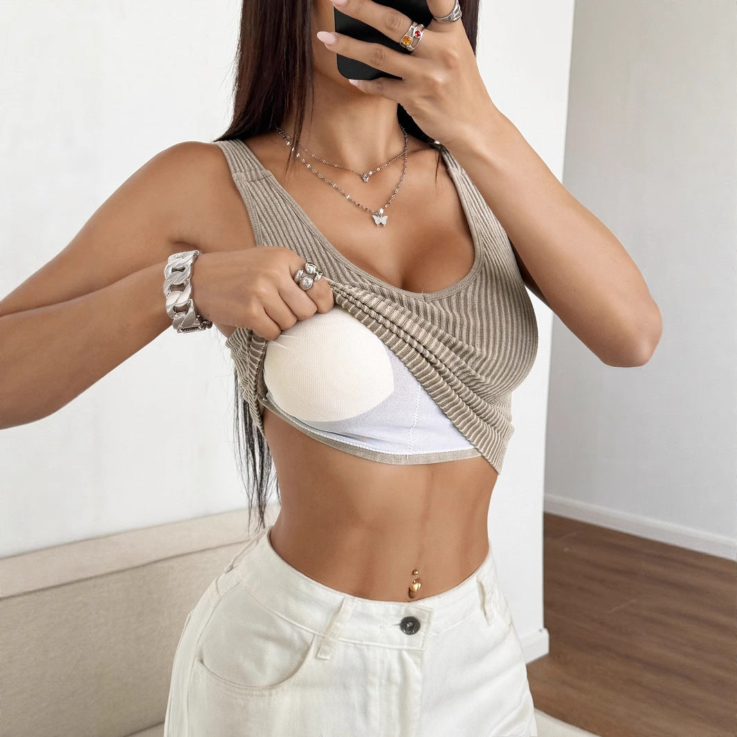 Damen Kurzes Ripp-Trägershirt mit V-Ausschnitt Echo Archiv