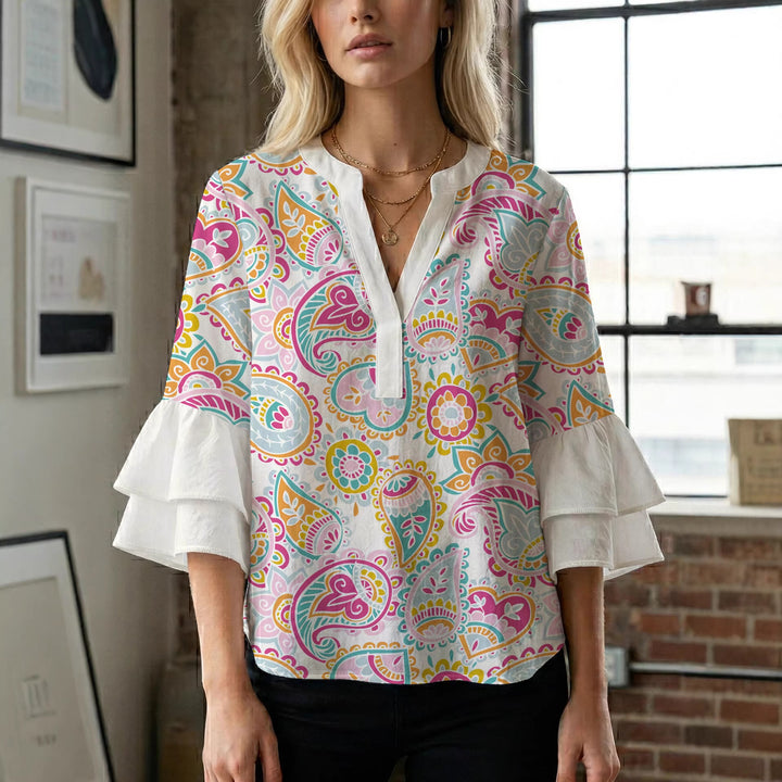 Damen Bluse mit voluminösen Flügelärmel und intensivem Blattmuster Echo Archiv