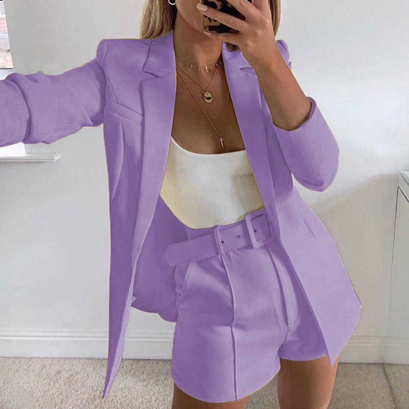 Damen Taillierter Longline-Blazer mit hochtaillierten Gürtelshorts-Set Echo Archiv
