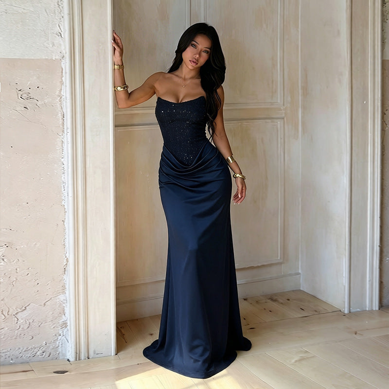 Damen Elegantes Abendkleid mit Herz-Ausschnitt und schimmerndem Oberteil Echo Archiv