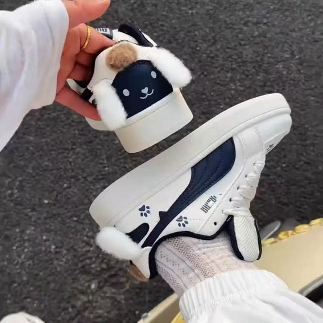 Damen Sneakers mit süßem Tierdesign und flauschigen Details Echo Archiv