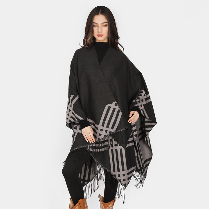 Damen Wollmix-Ruana im Rechteckschnitt mit grafischem Streifen-Jacquard und Fransen – Avérine
