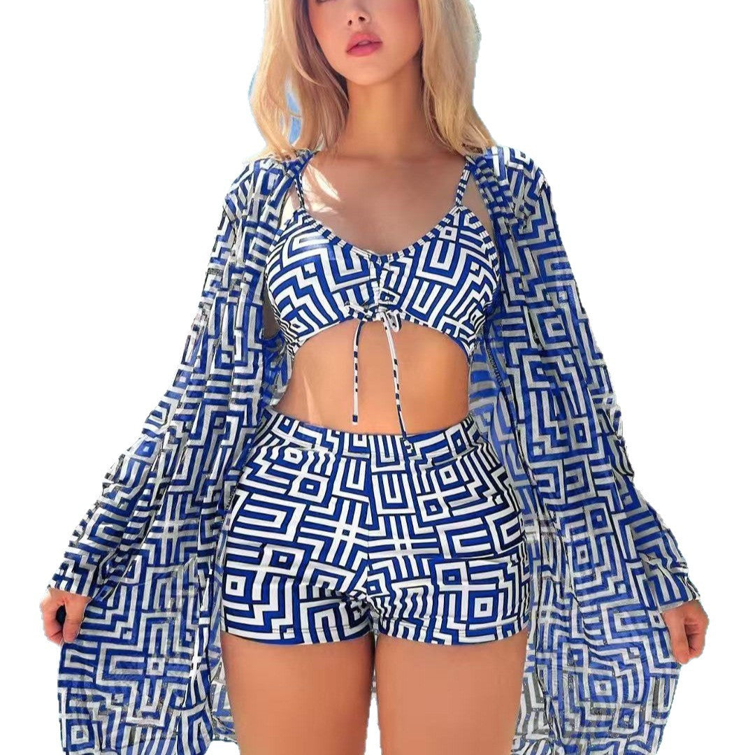 Damen Bade-Set mit modischem Kimono und lässigen Shorts Echo Archiv