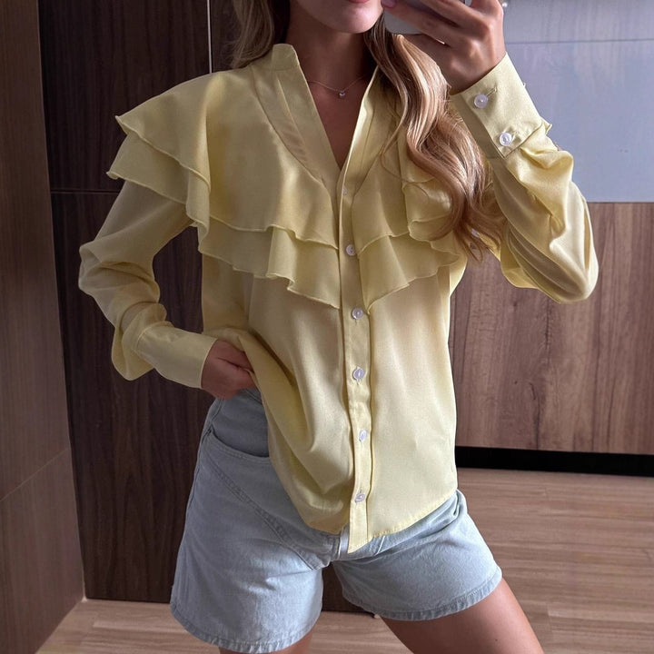 Damen Chiffon-Bluse mit mehrlagiger Volant-Rüsche und Perlmuttknöpfen Echoarchiv