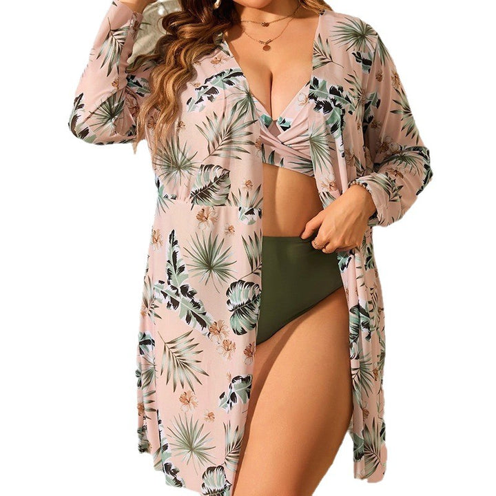 Damen Bikiniset mit floralem Wickeloberteil und hoch geschnittenen Hosen Echo Archiv