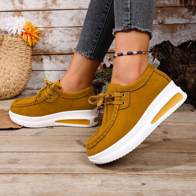 Damen Keil-Sneaker im Mokassin-Stil mit dämpfender Luftkissen-Plateausohle Echo Archiv