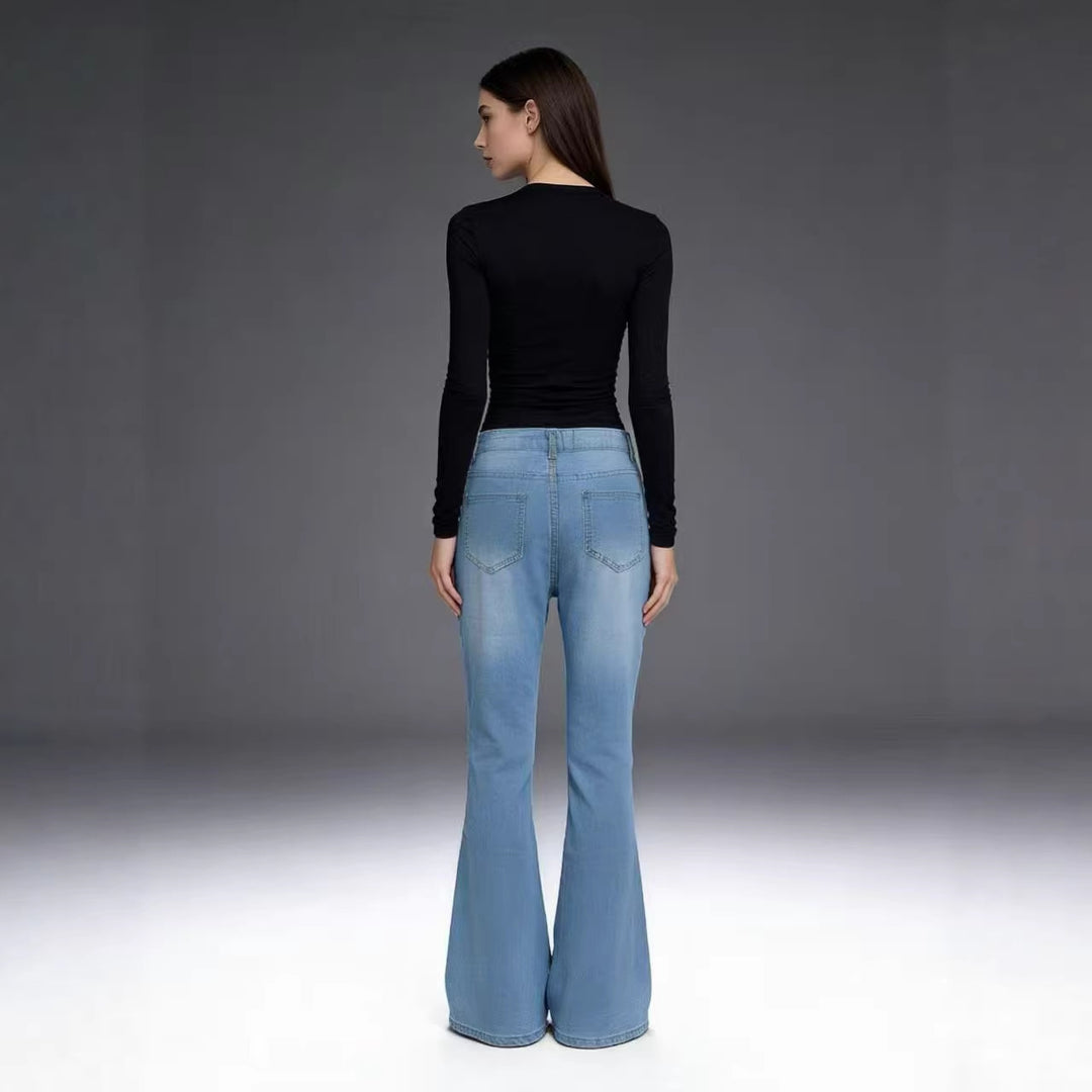 Damen Schlagjeans mit bunten Knopfdetails und hohem Bund Echo Archiv