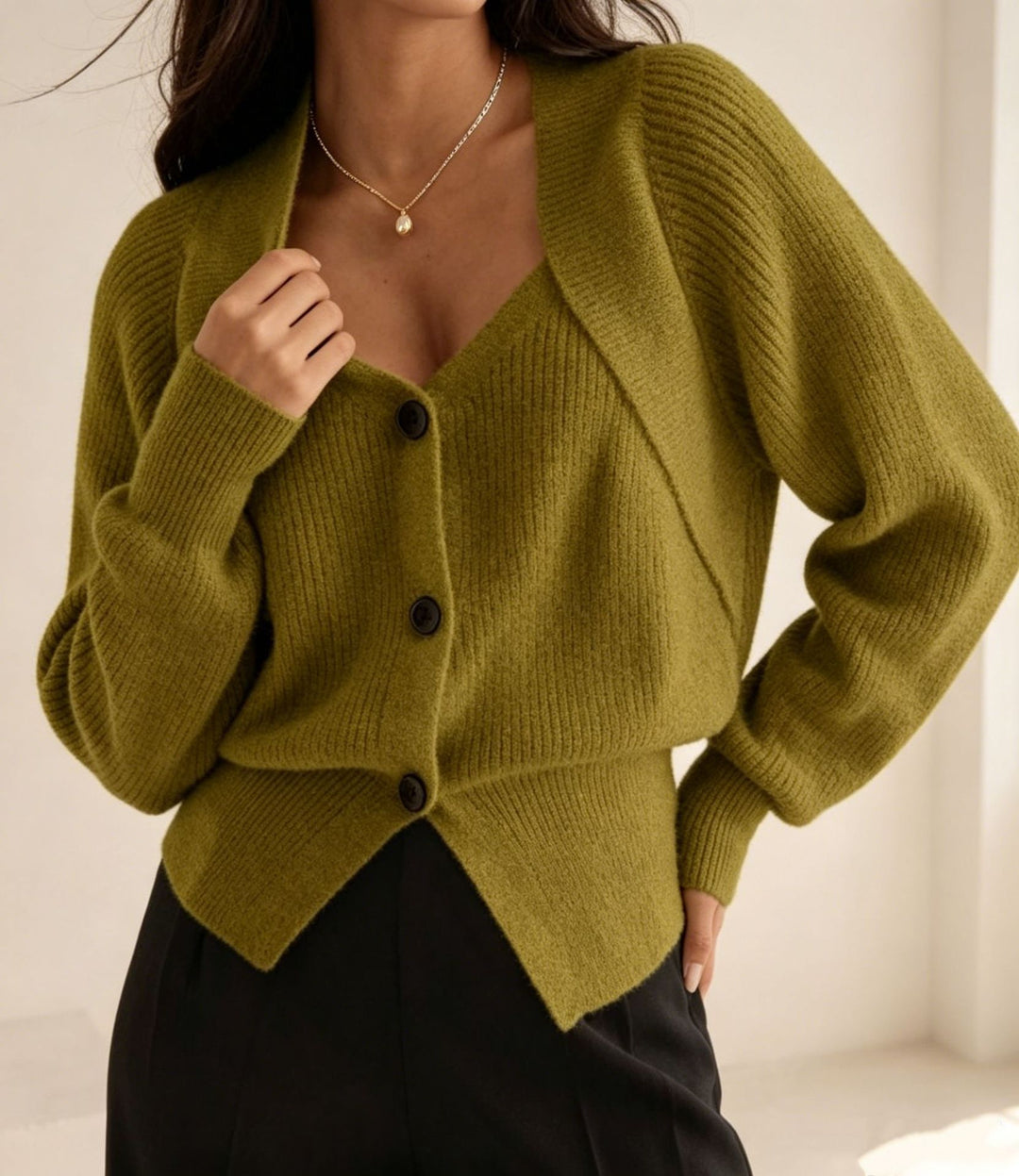 Damen Überschnittiger Feinstrick-Cardigan mit V-Ausschnitt und Knopfleiste – Veloura