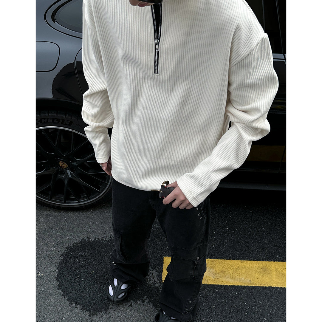 Herren moderner Strickpullover mit halblangem Reißverschluss Echoarchiv
