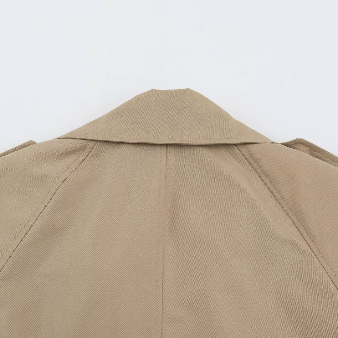 Damen Kurz geschnittener Trenchcoat mit doppelreihiger Knopfleiste Echoarchiv