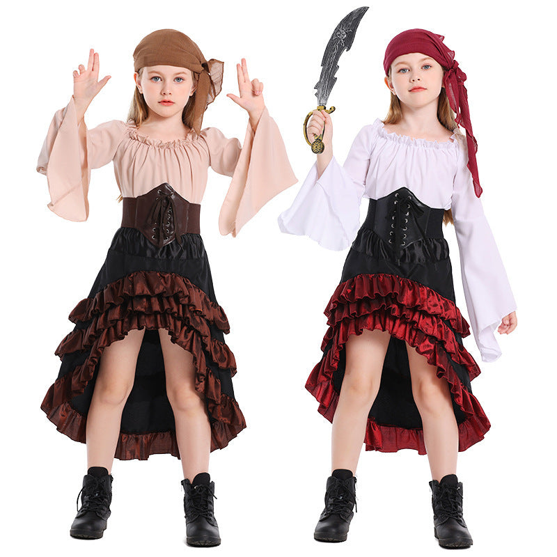 Mädchen Piratenkostüm mit schwingendem Rock und detailverliebtem Oberteil Echo Archiv