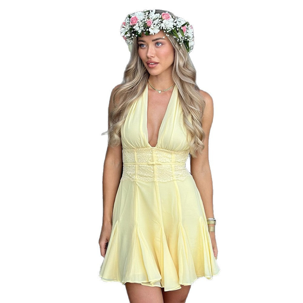 Damen luftiges Halterneck-Kleid mit verführerischer Raffung Echo Archiv