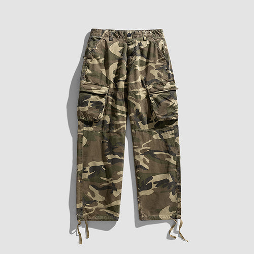 Herren Camouflage-Cargo-Hose im Loose-Fit mit Multifachtaschen, Tunnelzug und verstellbaren Beinabschlüssen Echo Archiv