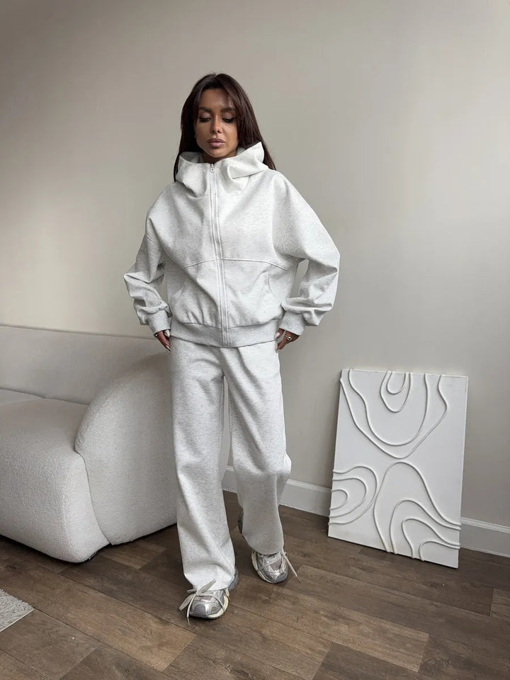 Damen Oversized Hoodie-Jacke mit hoher Stehkapuze und gerader Relax-Sweathose – Auréline