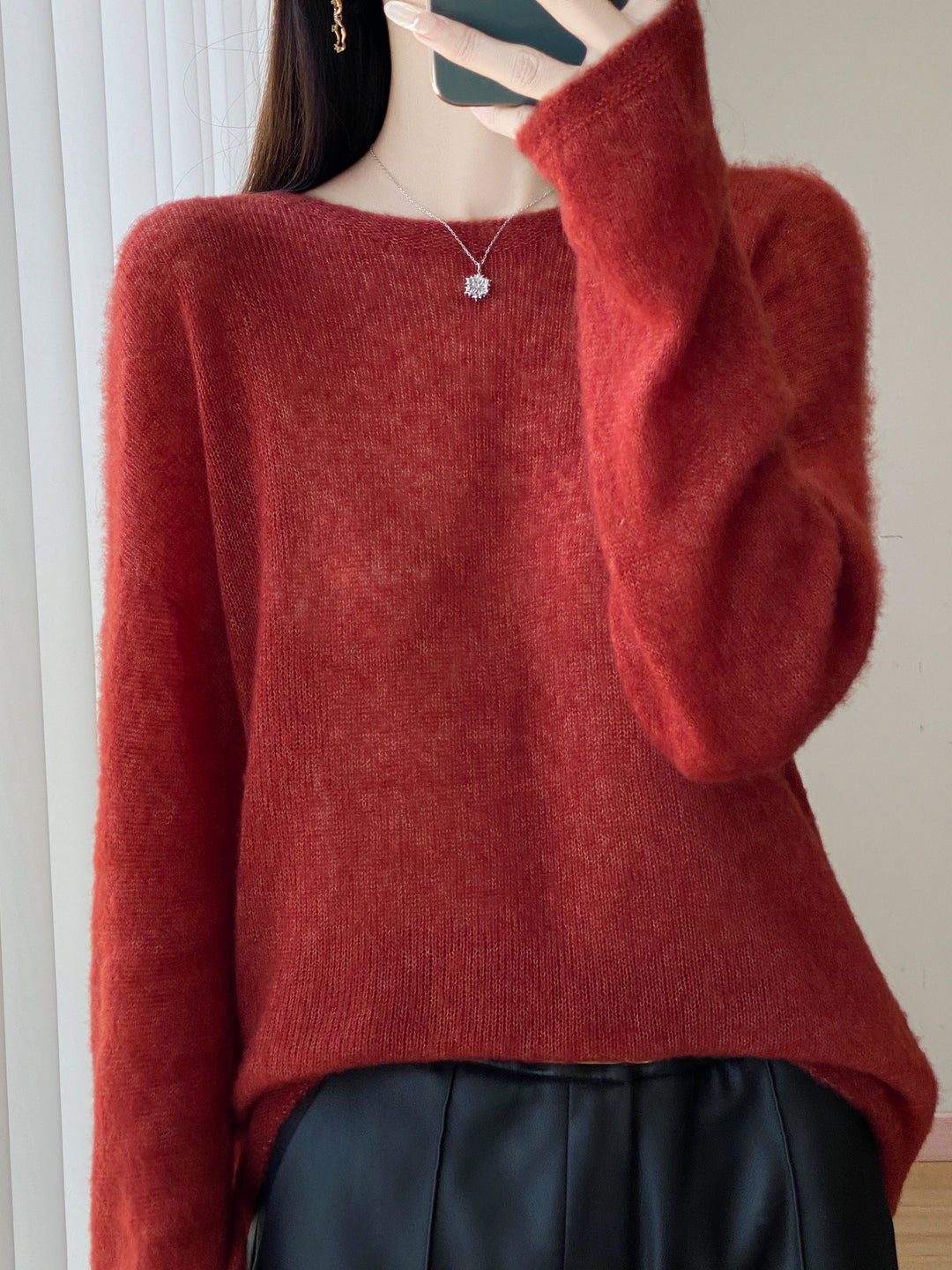 Damen Ultraleichter Mohair‑Look Oversize-Pullover mit U-Boot-Ausschnitt und überschnittener Schulter Echoarchiv