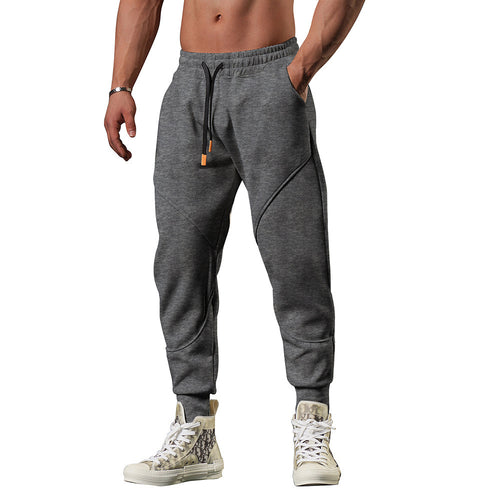 Herren Sportliche Jogginghose mit ergonomischem Schnitt und stylischen Akzenten Echoarchiv