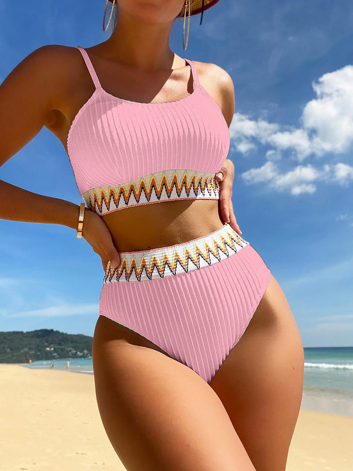 Damen Hochtailliertes Bikini-Set mit modischem Rippdesign und buntem Akzent Echo Archiv
