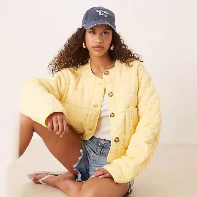 Damen Leichte gesteppte Kurzjacke mit Rundhalsausschnitt und aufgesetzten Taschen Echo Archiv