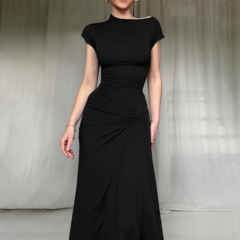 Damen Elegantes Maxikleid mit asymmetrischem Schnitt und dekorativer Drapierung Echo Archiv