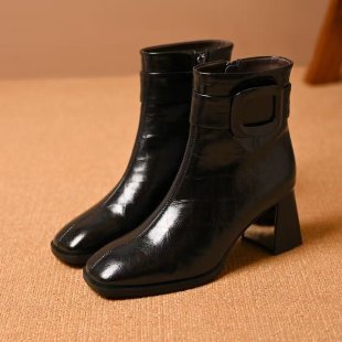 Damen Elegante Stiefeletten mit Blockabsatz und Schnallen-Detail Echo Archiv