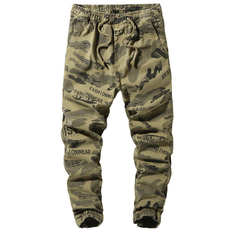 Herren Camouflage-Jogginghose mit elastischem Tunnelzugbund, tapered Schnitt und Allover-Print Echo Archiv