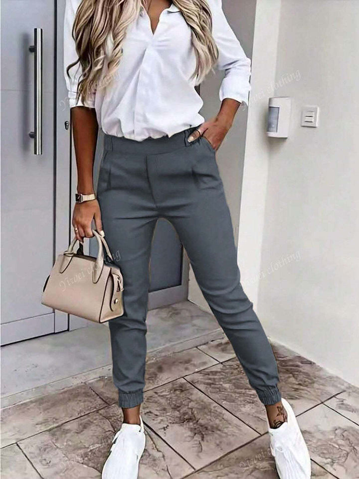 Damen Enganliegende Chino-Jogger mit hohem Bund und elastischen Bündchen – Avélisse