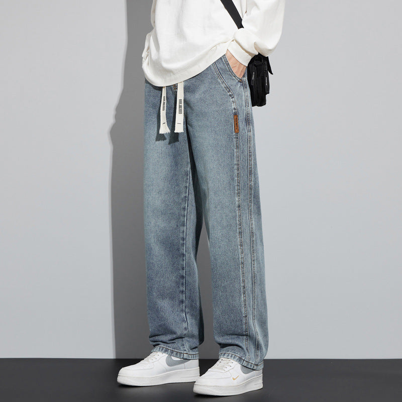 Herren Weite Denim-Hose im Lounge-Style mit Tunnelzugbund und geradem Bein Echo Archiv