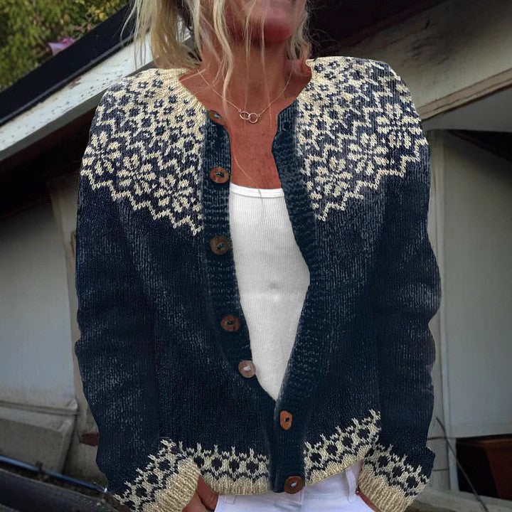 Damen nan gemusterte Strickjacke mit Rundpasse, Holzknöpfen und Eingrifftaschen Echo Archiv