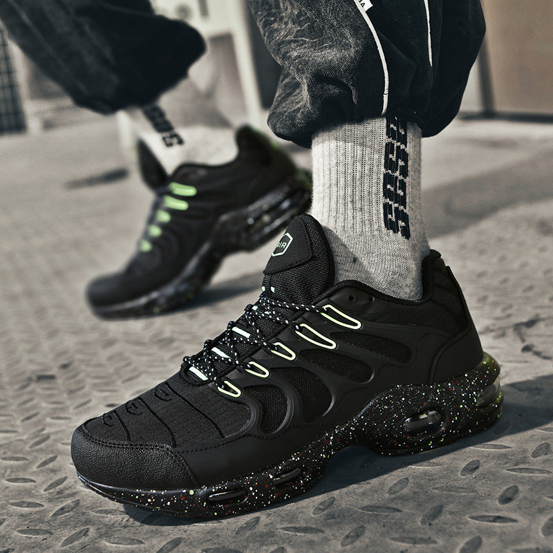 Herren futuristische Dämpfungs-Sneaker mit sichtbarer Luftkammer und strukturiertem Mesh-Overlay Echo Archiv