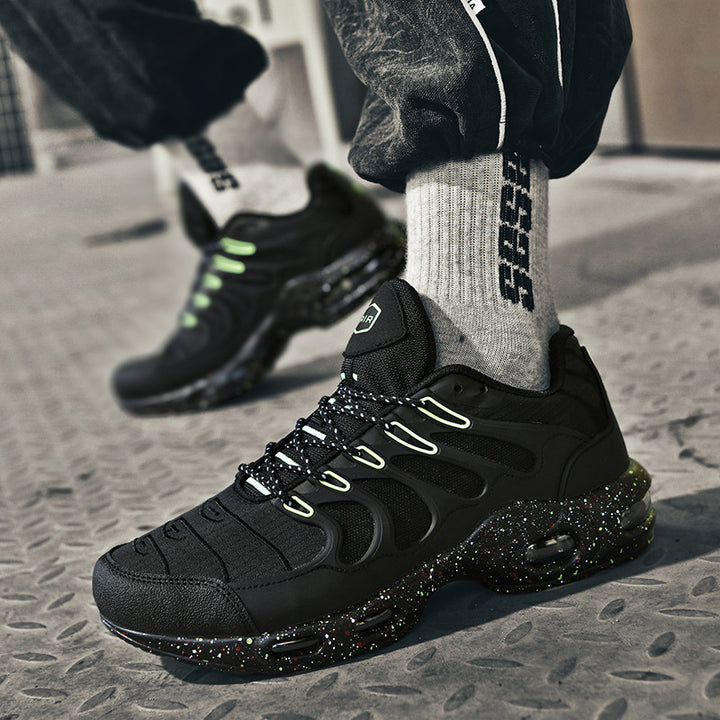 Herren futuristische Dämpfungs-Sneaker mit sichtbarer Luftkammer und strukturiertem Mesh-Overlay Echo Archiv